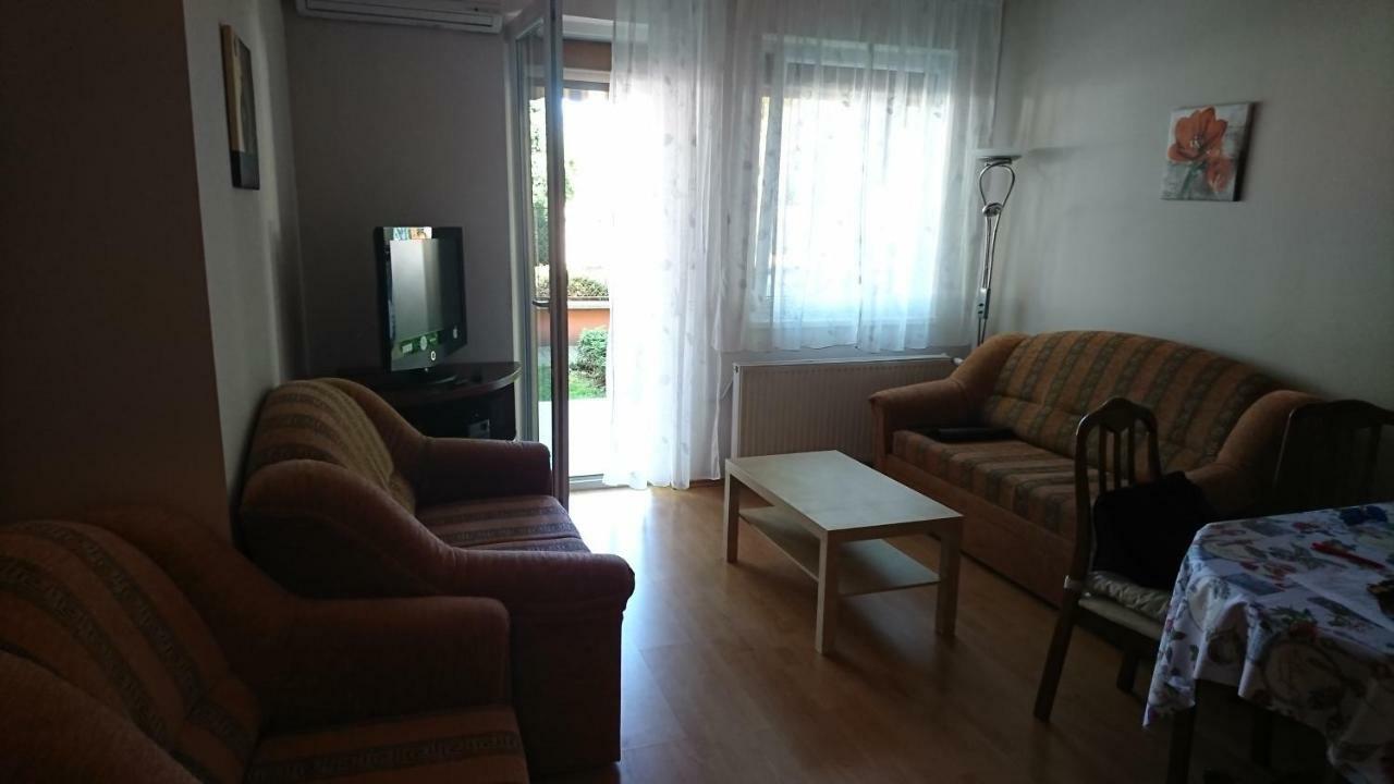Villa Palazzo Apartments Siofok Ngoại thất bức ảnh